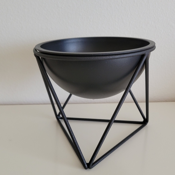Black Modern Planter with Open Triangular Metal Stand - Picture 2 of 5